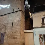 Cocon Dans L'artere Du Centre-ville *