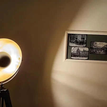 Cocon Dans L'artere Du Centre-ville * Реймс