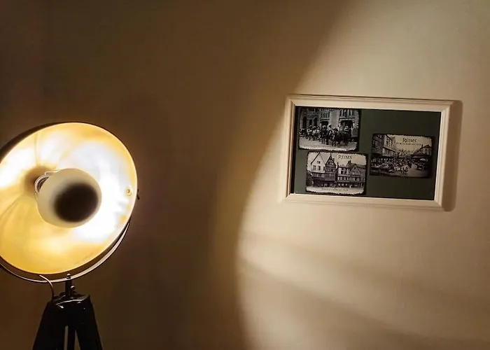 Cocon Dans L'artere Du Centre-ville * Реймс