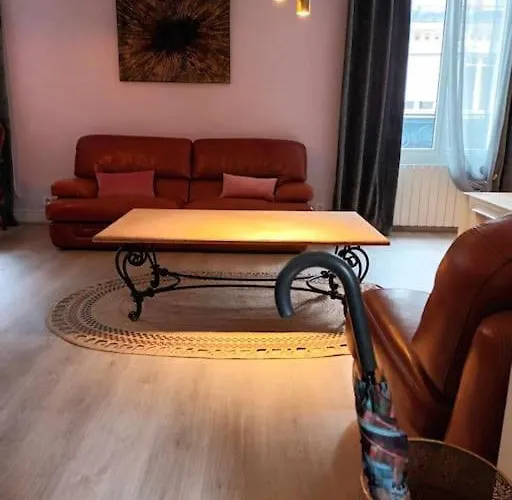 Cocon Dans L'artere Du Centre-ville *