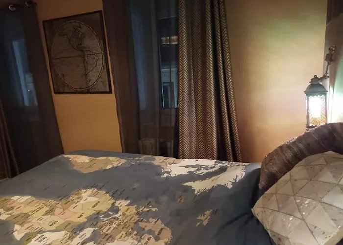 Cocon Dans L'artere Du Centre-ville * Реймс