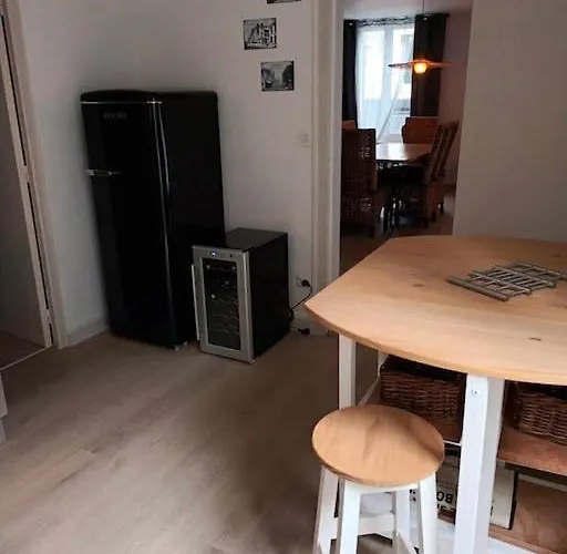 Апартаменты Cocon Dans L'artere Du Centre-ville *