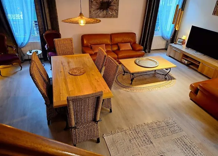 Апартаменты Cocon Dans L'artere Du Centre-ville *